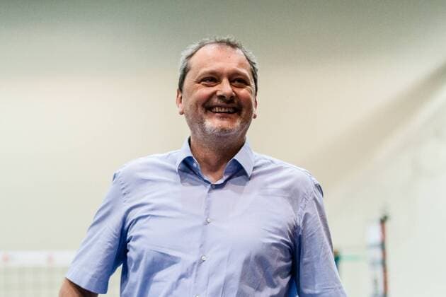 Freude bei Netzhoppers-Trainer Mirko Culic - Portrait GER, Königs Wusterhausen Bestensee, Volleyballl, 1. Bundesliga, Spieltag, Saison 2015 2016, Landkost-Arena, Netzhoppers KW - VSG Coburg Grub
