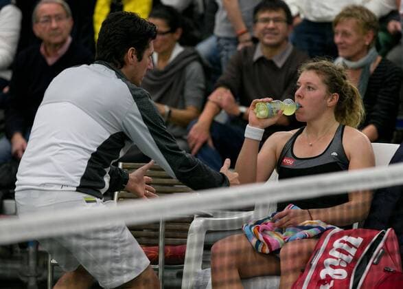 Anna-Lena Friedsam (GER) und ihr Trainer Sascha Mueller, Deutsche Meisterschaft in Biberach an der Riß, 44. Deutschen Hallenmeisterschaften 2015 Tennis - Deutsche Meisterschaft 2015 - Deutsche Meisterschaft - - Biberach an der Riss - Baden-Wuerttemberg - Germany - 20 December 2015.