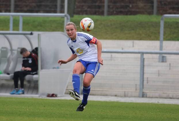 04.09.2015 xcex Deutschland, Frankfurt, Fussball, Frauenfussball 2. Bundesliga Frauen Süd Saison 2015 2016 1. FFC Frankfurt II gegen TSV Crailsheim Larissa Goerdel (FFC Frankfurt)