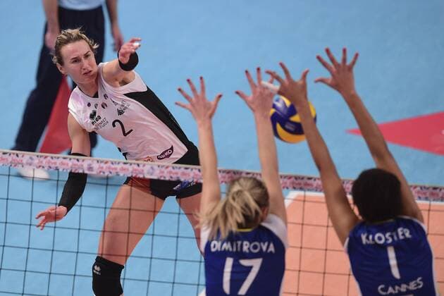Olga Savenchuk (Le Cannet) - Volleyball Frankreich, Supercoupe 2015 der Damen, RC Cannes vs. Le Cannet - 22 12 2015 JBAutissier Panoramic 