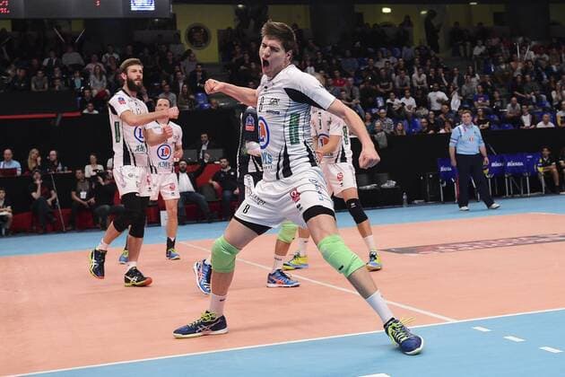 Konstantin Cupkovic (Tours) - Volleyball Frankreich, Supercoupe 2015 der Herren, Tours VB vs. Paris Volley - 22 12 2015 JBAutissier Panoramic 