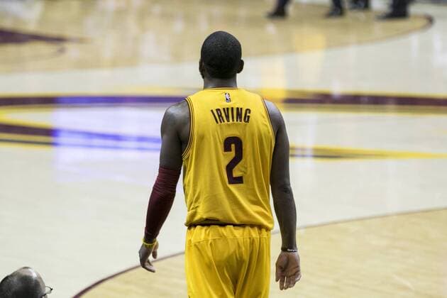 23 December 2015: Cleveland Cavaliers Guard Kyrie Irving (2) during the game between the New York Knicks and the Cleveland Cavaliers at Quicken Loans Arena in Cleveland, Oh. (Photo by Mark Alberti Icon Sportswire) NBA Basketball Herren USA DEC 23 Knicks at Cavaliers Icon15122319285 EDITORIAL USE ONLY