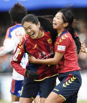 Fairytale finish as Sawa scores winning goal in last match of career INAC Kobe Leonessa s Homare Sawa (L) celebrates with a teammate after scoring the winning goal during the second half of the Emperor s Cup final against Albirex Niigata Ladies at Todoroki Stadium in Kawasaki, south of Tokyo, on Dec. 27, 2015. Sawa, former Women s World Player of the Year, announced earlier in the month she would retire at the end of the season. 