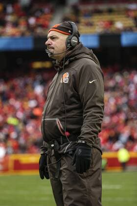 December 27, 2015: Cleveland Browns head coach Mike Pettine during the NFL American Football Herren USA game between the Cleveland Browns and the Kansas City Chiefs at Arrowhead Stadium in Kansas City, MO. The Chiefs defeated the Browns 17-13 NFL 2015: Browns vs Chiefs DEC 27 - ZUMAc04_