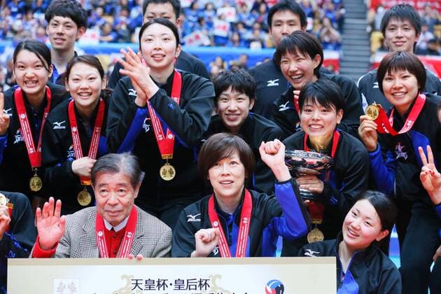 Hisamitsu Springs team group Mannschaftsbild Totale (), DECEMBER 27, 2015 - Volleyball : 2015 Emperor s Cup and Empress s Cup All Japan Volleyball Championship Women s Award ceremony match between NEC Red Rockets 0-3 Hisamitsu Springs at Ota-City General Gymnasium, in Tokyo, Japan. Noxthirdxpartyxsales  (ipha018068)