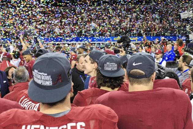 December 31, 2015: Alabama Crimson Tide teammates celebrate their win at the Goodyear Cotton Bowl game between Michigan State vs Alabama at the AT&T Stadium in Arlington, Texas. NCAA College League USA Football 2015: Goodyear Cotton Bowl Classic Michigan State vs Alabama DEC 31 - ZUMAc04_