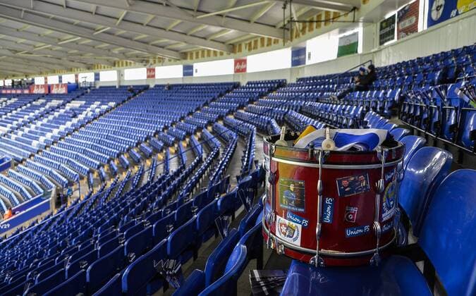 02.01.2016. King Power Stadium, Leicester, England. Barclays Premier League. Leicester versus Bournemouth. The Leicester City fan s drum sits on an empty seat before the match. xAndyxThompsonx  ActionPlus11693296