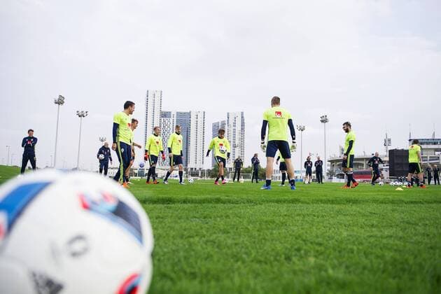 Spieler beim Aufwärmen SWE Nationalmannschaft Trainingslager  Copyright: JOHANNAxLUNDBERG BB160103JL035