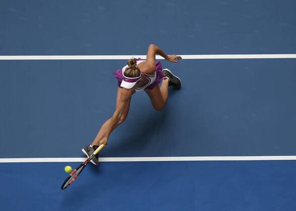 Jan. 4, 2016 - Perth, Australia - ELINA SVITOLINA (UKR) plays a back hand shot against VICTORIA DUVAL (USA) during the women s singles on Day 2 at the Hopman Cup tennis tournament in Perth, Australia. Sports News - Jan. 4, 2016 - ZUMAk129