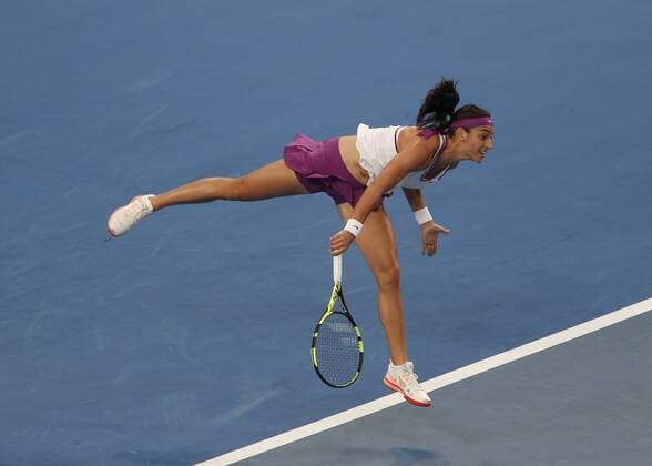 Jan. 4, 2016 - Perth, Australia - CAROLINE CARCIA (FRA) serves the ball against HEATHER WATSON (GBR) during the women s singles on Day 2 at the Hopman Cup tennis tournament in Perth, Australia. Sports News - Jan. 4, 2016 - ZUMAk129