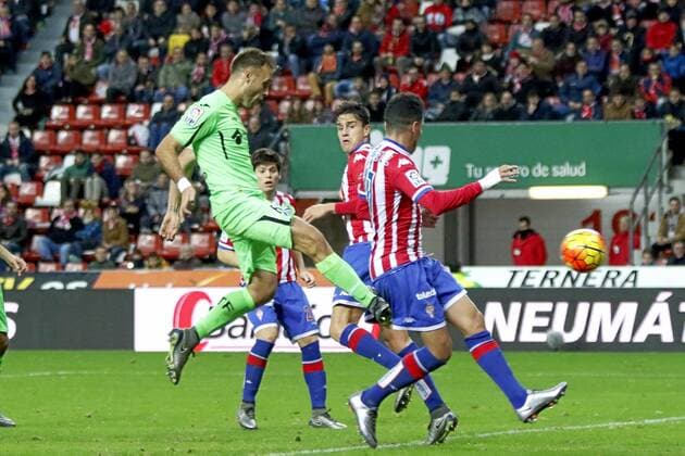 Spanish League match between Sporting and Getafe. In this picture, Cala scores his goal. xTUERO-ARIASx 