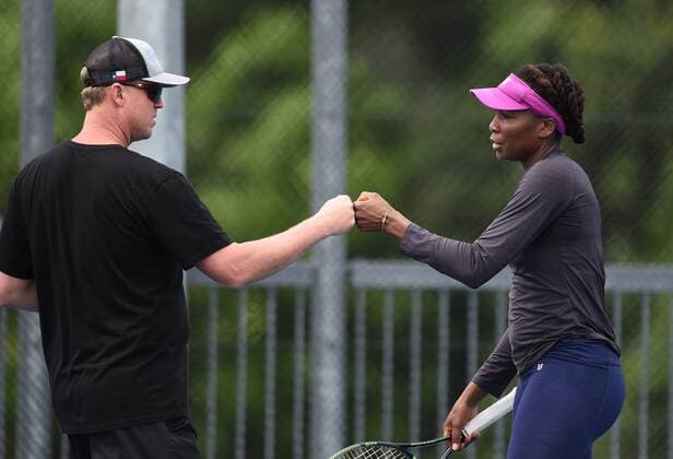 04.01.2016. Auckland, New Zealand. USA s Venus Williams and coach David Witt training ahead of the ASB Classic Tennis Women s tournamnent. ASB Tennis Centre, Stanley st, Auckland, New Zealand. Monday 4 January 2016. xAndrewxCornagax  ActionPlus11693961