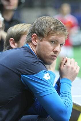 Mercedes-Benz JuniorCup Sindelfingen 05.01.2016 Deutschland Hallenfußball U 19 Mercedes-BenzCup Sindelfingen Glaspalast Trainer Julian Nagelsmann U 19 Trainer TSG Hoffenheim.