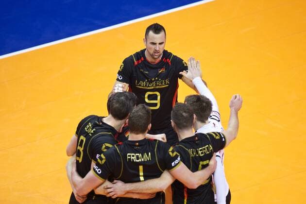Volleyball Berlin 05.01.2016 European Continental Olympic Qualification Tournament Männer Herren Belgien (BEL) - Deutschland (GER) Jubel Deutschland György Grozer (Deutschland, No.09) o. Marcus BoÌˆhme (Deutschland, No.08) Christian Fromm (Deutschland, No.01) Denys Kaliberda (Deutschland, No.06)