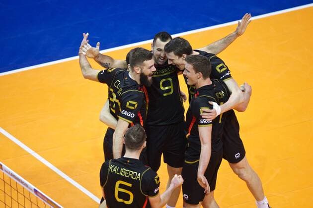 Volleyball Berlin 05.01.2016 European Continental Olympic Qualification Tournament Männer Herren Belgien (BEL) - Deutschland (GER) Jubel Deutschland Denys Kaliberda (Deutschland, No.06) Philipp Collin (Deutschland, No.20) György Grozer (Deutschland, No.09) Christian Fromm (Deutschland, No.01)