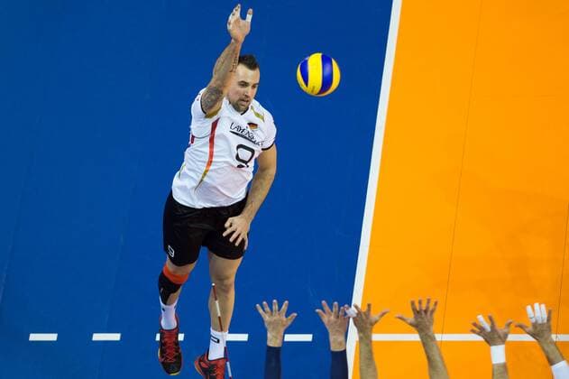 06.01.2016, Max Schmeling Halle, Berlin Volleyball, Olympiaqualifikation, Deutschland (GER) vs. Serbien (SRB) Angriff Georg György Gyoergy Grozer ( 9 GER)