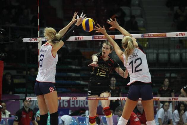 Volleyball, Damen, Olympia Quali, Deutschland - Kroatien 2016 European Olympic Qualification Pool A Day 3 - match Germany and Craotia at Baskent Volleyball Hall in Ankara on January 6, 2016. Final Score: Germany 3 - Croatia 0 Pictured: Heike Beier 12 of Germany. 
