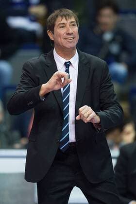 06.01.2016, Max Schmeling Halle, Berlin Volleyball, Olympiaqualifikation, Frankreich (FRA) vs. Russland (RUS) Laurent Tillie (Trainer Coach FRA)