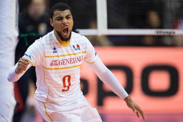 06.01.2016, Max Schmeling Halle, Berlin Volleyball, Olympiaqualifikation, Frankreich (FRA) vs. Russland (RUS) Jubel Earvin Ngapeth ( 9 FRA)