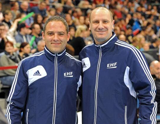 Stuttgart, Porsche-Arena, 5.1.2016, Männer-Handball, Testspiel, Deutschland vs Tunesien Schiedsrichter v. li. Matija Gubica und Boris Milosevic, CRO Foto- und alle