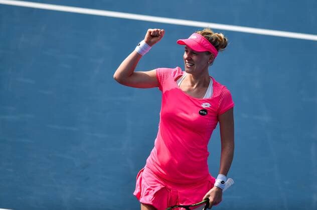 (160108) -- SHENZHEN, Jan. 8, 2016 -- Alison Riske of the United States reacts during the semifinal match against Timea Babos of Hungary at the 2016 WTA Tennis Damen Shenzhen Open Tennis Tournament in Shenzhen, south China s Guangdong Province, Jan. 8, 2016. Riske won 2-0. ) (SP)CHINA-SHENZHEN-TENNIS-SHENZHEN OPEN MaoxSiqian 