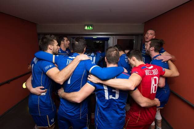 08.01.2016, Max Schmeling Halle, Berlin Volleyball, Olympiaqualifikation, Frankreich (FRA) vs. Bulgarien (BUL) Team Frankreich vor dem Spiel