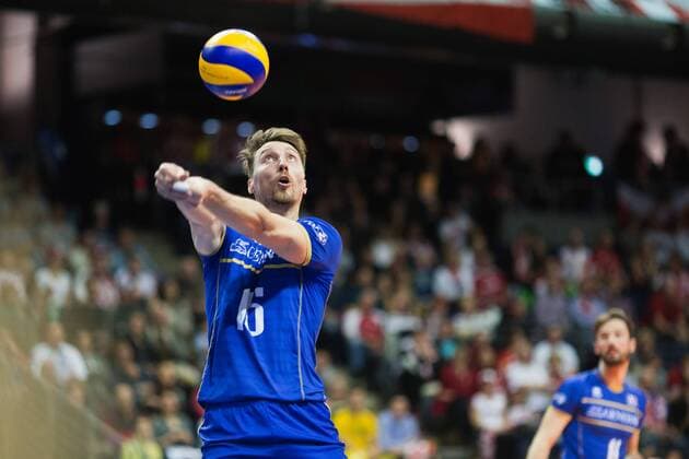 Berlin, Deutschland, 08.01.2016: Volleyball Olympia Qualifikation Männer Maenner 2016 - Spiel 8 Frankreich - Bulgarien. Nicolas Marechal (France 16)