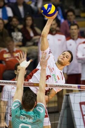 Berlin, Volleyball, Nationalteam Länderspiel, Olympia Quali, Polen vs. Deutschland: ATAKUJE BARTOSZ KUREK  20160108SCJP3032