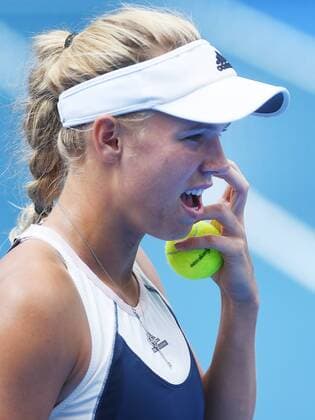 09.01.2016. Auckland, New Zealand. Caroline Wozniacki (DEN) against Sloane Stephens (USA) on Semi Finals Day at the ASB Classic Tennis Women s tournament. ASB Tennis Centre, Stanley st, Auckland, New Zealand. Saturday 9th January 2016. Stephens beat Wozniacki by a score of 6-2, 2-6, 7-6 (3) to make the final. xAndrewxCornagax  ActionPlus11694847