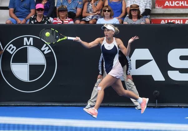 09.01.2016. Auckland, New Zealand. Caroline Wozniacki (DEN) against Sloane Stephens (USA) on Semi Finals Day at the ASB Classic Tennis Women s tournament. ASB Tennis Centre, Stanley st, Auckland, New Zealand. Saturday 9th January 2016. Stephens beat Wozniacki by a score of 6-2, 2-6, 7-6 (3) to make the final. xAndrewxCornagax  ActionPlus11694850
