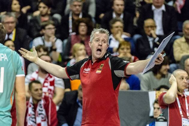 Aufregung bei deutschem Trainer HEYNEN Vital (head coach Deutschland) GER, Berlin, Volleyball, Europa, CEV, Olympia-Qualifikation, Turnier, 08.01.2016, Max-Schmeling-Halle, Deutschland - Polen