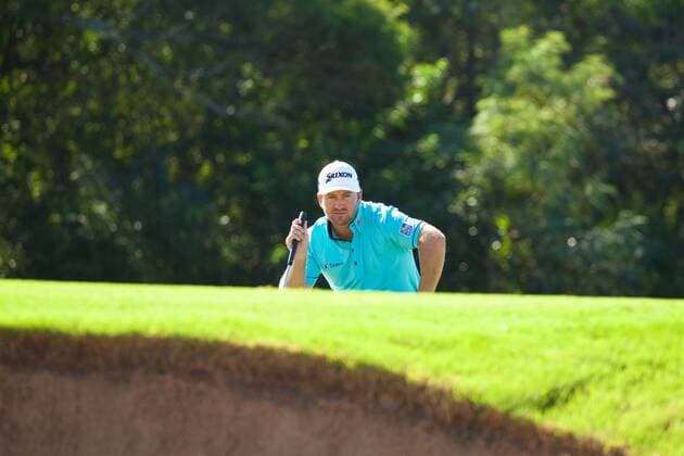 January 07 2016: Graeme McDowell lines up his putt on number three during the First Round of the Hyundai Tournament of Champions at Kapalua Plantation Course on Maui, HI. (Photo by Aric Becker Icon Sportswire) GOLF: JAN 07 PGA Golf Herren - Hyundai Tournament of Champions - First Round Icon16010713 EDITORIAL USE ONLY