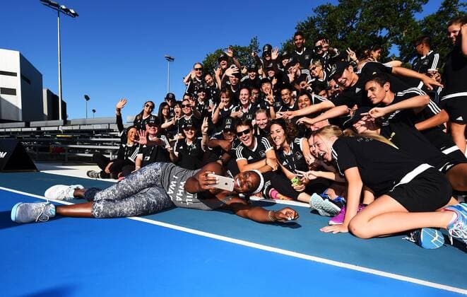 09.01.2016. Auckland, New Zealand. Sloane Stephens from the USA with volunteers after beating Julie Georges (ger) on Day 6 of the Singles Final of the 2016 ASB Classic Womens. ASB Tennis Centre, Auckland, New Zealand. Saturday 9 January 2016. Stephens won the final 6-2 7-6 (3)nz xChrisxSymesx  ActionPlus11694901