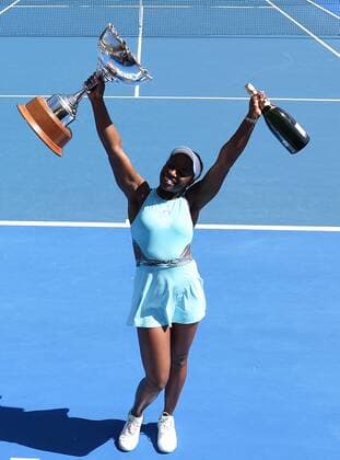 09.01.2016. Auckland, New Zealand. Sloane Stephens (USA) celebrates after beating Julie Georges (ger) on Day 6 of the Singles Final of the 2016 ASB Classic Womens. ASB Tennis Centre, Auckland, New Zealand. Saturday 9 January 2016. Stephens won the final 6-2 7-6 (3) xAndrewxCornagax  ActionPlus11694927
