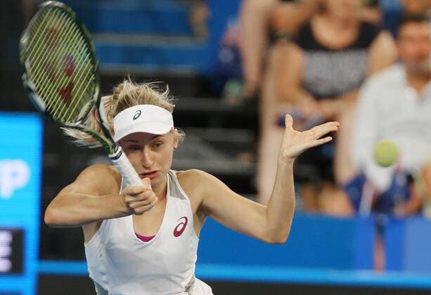 (160109) -- PERTH, Jan. 9, 2016 -- Daria Gavrilova of Australia hits a return during the women s singles match against Elina Svitolina of Ukraine at the Hopman Cup tennis tournament in Perth, Australia, Jan. 9, 2016. Gavrilova won 2-0. ) (SP)AUSTRALIA-PERTH-TENNIS-HOPMAN CUP ZhouxDan 