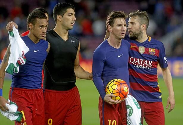 Neymar, Luis Suarez, Messi y Jordi Alba . League BBVA Football ESP match played between Barcelona and Granada. In this picture, Neymar, Luis Suarez, Messi and Jordi Alba at the end of the match. xFRANCESCxADELANTADOx 