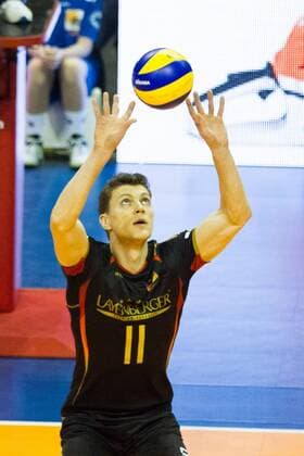 Berlin Zuspiel Setting Lukas Immanuel Kampa ( 11, Deutschland Germany); 2016 CEV Volleyball European Olympic Qualification Berlin, Max-Schmeling-Halle, Berlin Deutschland Germany, 20160110 Partie (match): Kleines Finale Deutschland gegen Polen (3rd place match Germany vs Poland); Copyright: Wuechnerx xEibner-Pressefoto EP_nwr