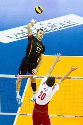 Berlin Angriff Attack Gyorgy Georg Grozer ( 9, Deutschland Germany); 2016 CEV Volleyball European Olympic Qualification Berlin, Max-Schmeling-Halle, Berlin Deutschland Germany, 20160110 Partie (match): Kleines Finale Deutschland gegen Polen (3rd place match Germany vs Poland); Copyright: Wuechnerx xEibner-Pressefoto EP_nwr