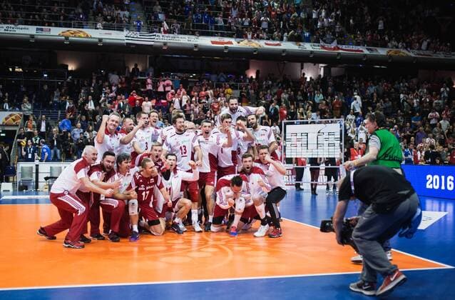 Berlin, Deutschland, 10.01.2016: Volleyball Olympia Qualifikation Männer Maenner 2016 - Spiel um Platz 3 Deutschland - Polen. Siegerfoto Polen