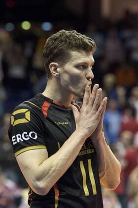 Lukas Immanuel KAMPA (11 GER) nach dem verlorenen Spiel. Spiel um Platz 3: Polen - Deutschland am 10.01.2016 Volleyball Europaeisches Olympia Qualifikationsturnier 2016 in Berlin, Deutschland,