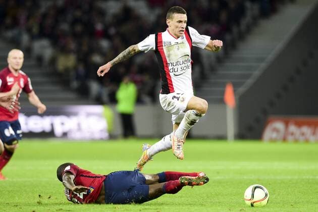 MAVUBA Rio (Losc) vs MALLMANN Wallyson (Nice) - Fussball Frankreich, Ligue 1, Lille OSC vs. OGC Nice - 10 01 2016 JBAutissier Panoramic 