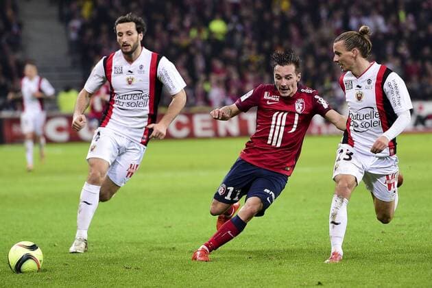 BAUTHEAC Eric (Losc) vs HULT Niklas BAYSSE Paul (Nice) - Fussball Frankreich, Ligue 1, Lille OSC vs. OGC Nice - 10 01 2016 JBAutissier Panoramic 