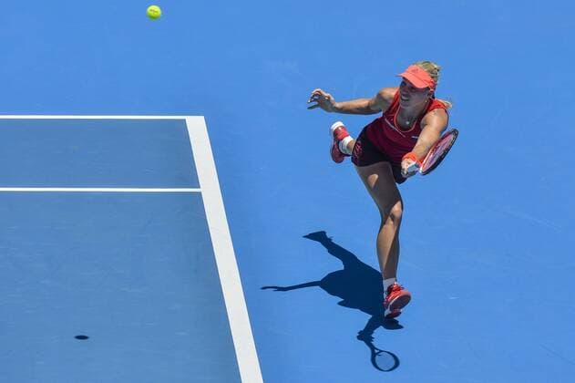 11.01.16 Sydney, Australia. Angelique Kerber (GER) in action against Elina Svitolina (UKR) during their womens singles match on day 2 at the Apia International Sydney. xNigelxOwenx  ActionPlus11695972
