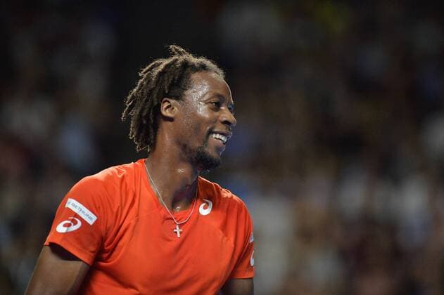 11.01.16 Sydney, Australia. Gael Monfils (FRA) in action against Nick Kyrgios (AUS) during the FAST4 tennis exhbition matches at Allphones Arena. xNigelxOwenx  ActionPlus11696152