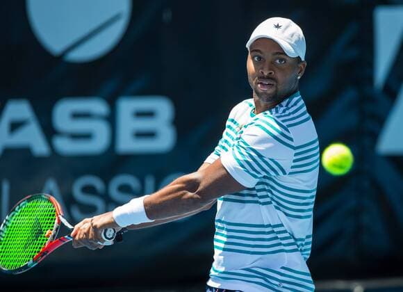 13.01.2016. Auckland, New Zealand. United States Donald Young plays Spain s Roberto Bautista Agut in a singles match on Day 3 at the ASB Classic Tennis Men s Tournament, ASB Tennis Arena, Auckland, New Zealand, Wednesday, January 13, 2016. xDavidxRowlandx  ActionPlus11696644