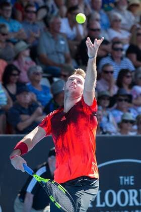 13.01.2016. Auckland, New Zealand. United States Jack Sock plays Canada s Vasek Pospisil in a singles match on Day 3 at the ASB Classic Tennis Men s Tournament, ASB Tennis Arena, Auckland, New Zealand, Wednesday, January 13, 2016. xDavidxRowlandx  ActionPlus11696658
