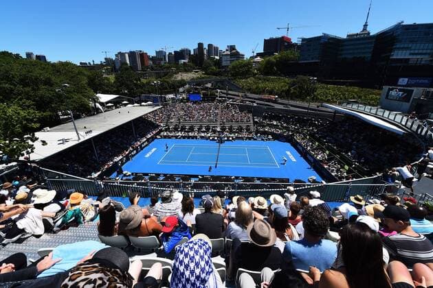 13.01.2016. Auckland, New Zealand. Fans at Centre Court during Day 3 of the 2016 ASB Classic Mens. ASB Tennis Centre, Auckland, New Zealand. Wednesday 13 January 2016. xChrisxSymesx  ActionPlus11696613