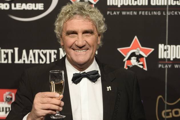 Fußball, BEL, Verleihung des Goldenen Schuhs in Lint - LINT, BELGIUM: Former winner of the Golden Shoe Jean-Marie Pfaff pictured on the red carpet ahead of the 62nd edition of the Golden Shoe award ceremony, Wednesday 13 January 2016, in Lint AED studio. The Golden Shoe (Gouden Schoen Soulier d Or) is an award for the best soccer player of the Belgian Jupiler Pro League championship during the year 2015. DIRKxWAEM  x04772698x