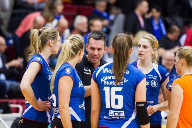 Stuttgart Guillermo Hernandez (Headcoach Trainer Stuttgart); 1. Volleyball Bundesliga Damen, SCHARRena, Stuttgart Deutschland Germany, 20160113; Spiel: Allianz MTV Stuttgart gegen Ladies in Black (PTSV) Aachen; Copyright: Wuechner Eibner-Pressefoto EP_NWR