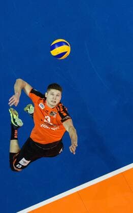 Berlin, Deutschland, 13.01.2016: Volleyball Bundesliga Saison 2015 2016 - Berlin Recycling Volleys - SVG Lueneburg Lüneburg. Ruben Schott (BR Volleys 13)